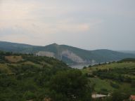 Stoupme z Coronini do Svat Heleny - pohled na Dunaj
