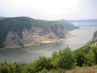 Zde se vlévá Dunaj do Karpat