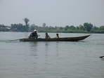 Jedna z lodk mezi ostrvky Si Phan Don, jin Laos