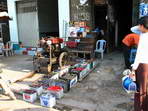 Obchod s autobateriemi, Phnom Penh